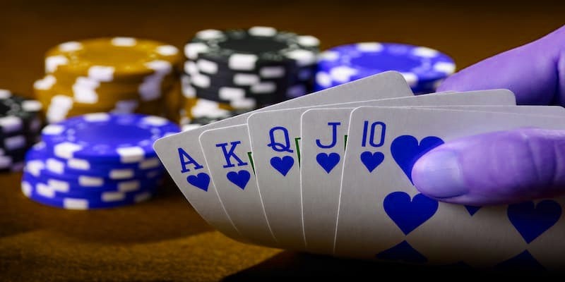 Giới Thiệu Về Poker – Cuộc Chơi Của Tư Duy Và Bản Lĩnh